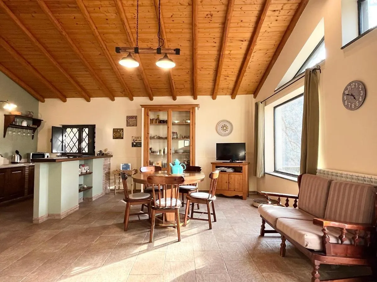 Case Vacanze Dietroserra Viagrande 0*,  İtalya