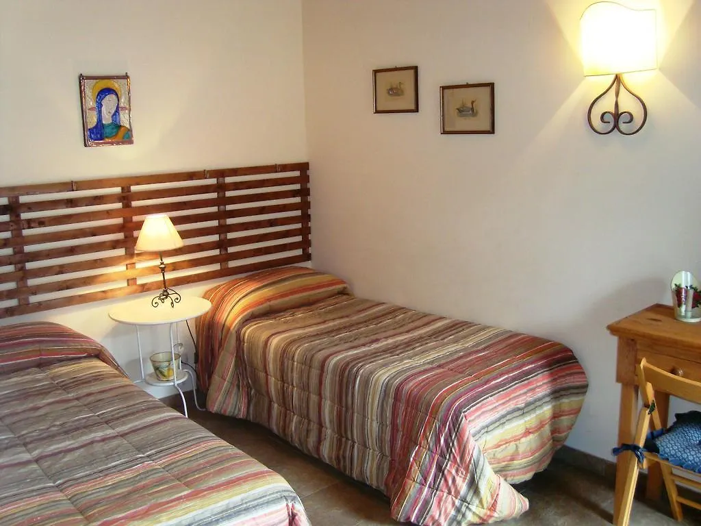 Casa Vacanze Dietroserra Holiday home Viagrande